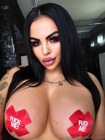 devil_nycoll Голе фотографије OnlyFans 3