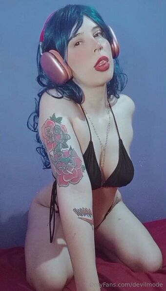 devilmode Голе фотографије OnlyFans 4