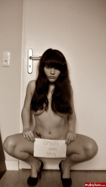 DieVanne Голе фотографије OnlyFans 1