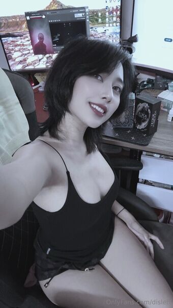 Disleft Голе фотографије OnlyFans 28