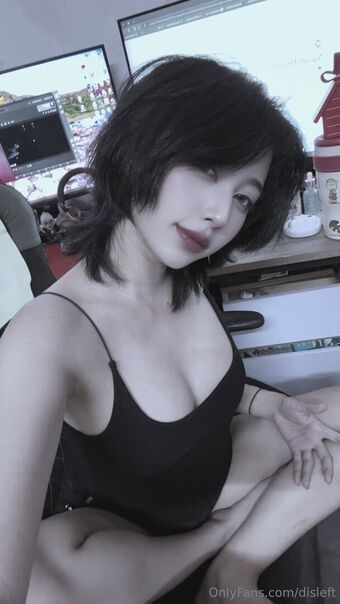 Disleft Голе фотографије OnlyFans 33