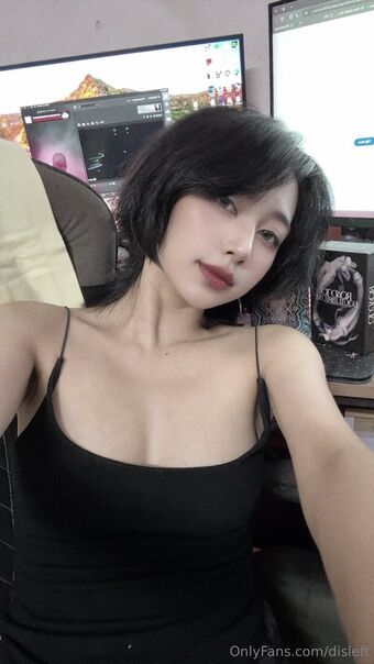 Disleft Голе фотографије OnlyFans 34