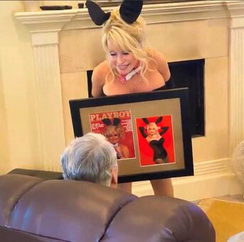 Dolly Parton Голе фотографије OnlyFans 12