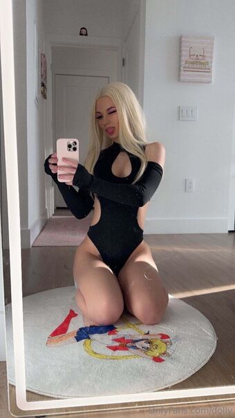 dolly Голе фотографије OnlyFans 20