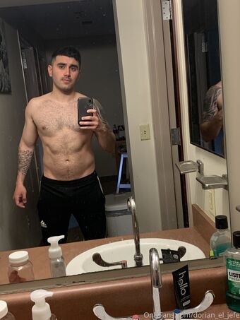 dor-eazy Голе фотографије OnlyFans 1