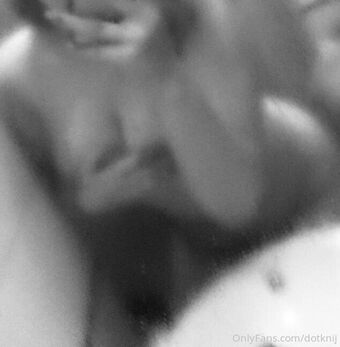 dotknij Голе фотографије OnlyFans 18