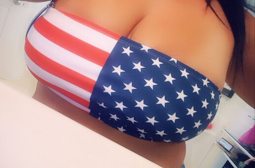 Double D Голе фотографије OnlyFans 16