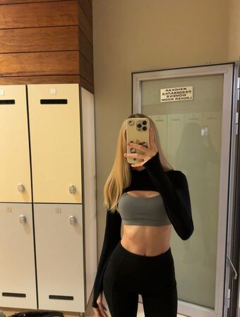 Douxchatte Голе фотографије OnlyFans 1