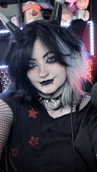 Easygoinggoth Голе фотографије OnlyFans 32
