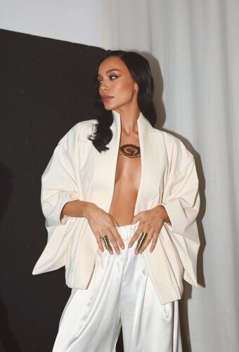 Edita Aradinovic Голе фотографије OnlyFans 16