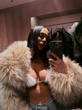 Edita Aradinovic Голе фотографије OnlyFans 21