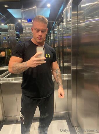 eeerik Голе фотографије OnlyFans 27