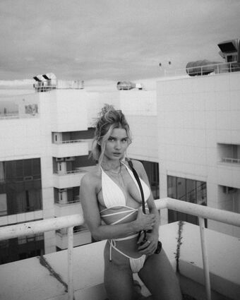 Ekrnw Голе фотографије OnlyFans 16