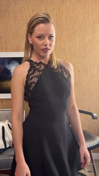 Elizabeth Banks Голе фотографије OnlyFans 47