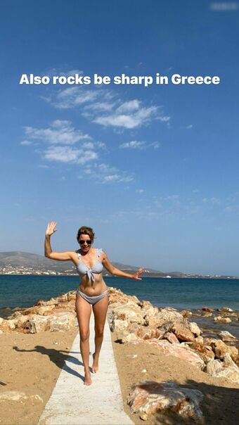 Elizabeth Banks Голе фотографије OnlyFans 76