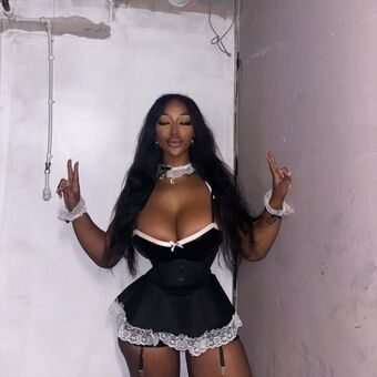Ella Mac Голе фотографије OnlyFans 11