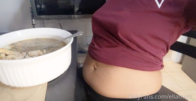 ellaeating Голе фотографије OnlyFans 14