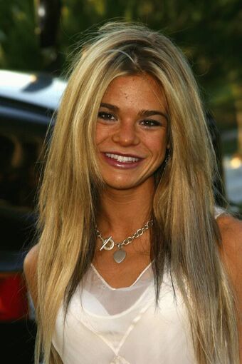 Ellen Muth Голе фотографије OnlyFans 3