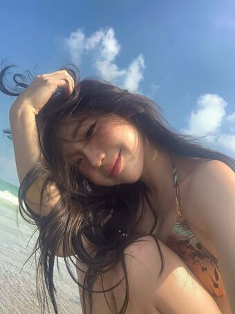 Ellen Tan Голе фотографије OnlyFans 120