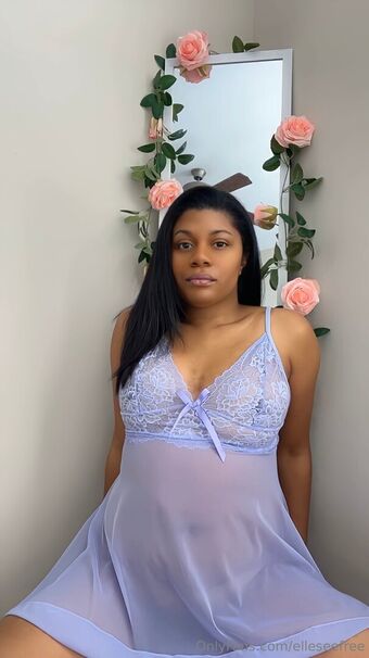 ellesee Голе фотографије OnlyFans 18