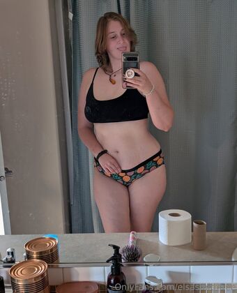 elsasmithfree Голе фотографије OnlyFans 33
