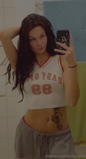 ember_ems Голе фотографије OnlyFans 10