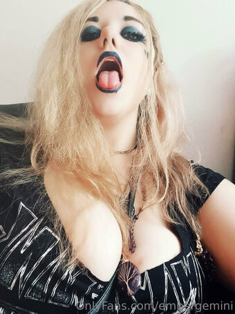 embergemini Голе фотографије OnlyFans 31