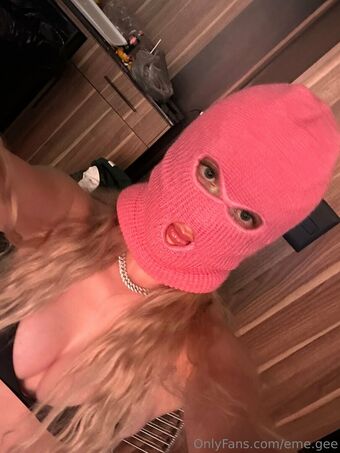 eme.gee Голе фотографије OnlyFans 18