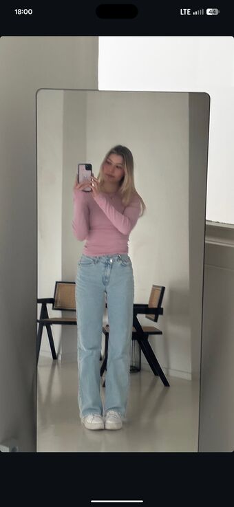 Emily Asmr Голе фотографије OnlyFans 65