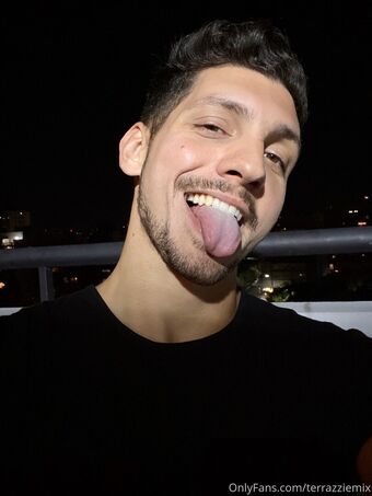 emiterra Голе фотографије OnlyFans 50