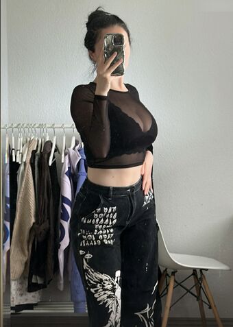 Emmo Голе фотографије OnlyFans 14