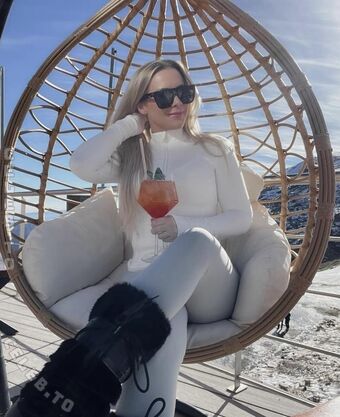 Emmybum Голе фотографије OnlyFans 12