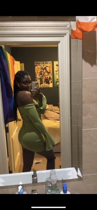 Empty_Refuse2705 Голе фотографије OnlyFans 5