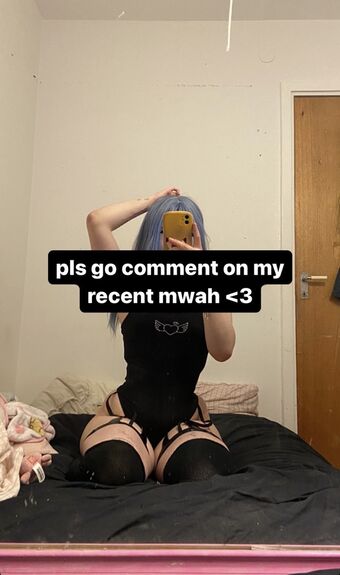 empzthy Голе фотографије OnlyFans 13