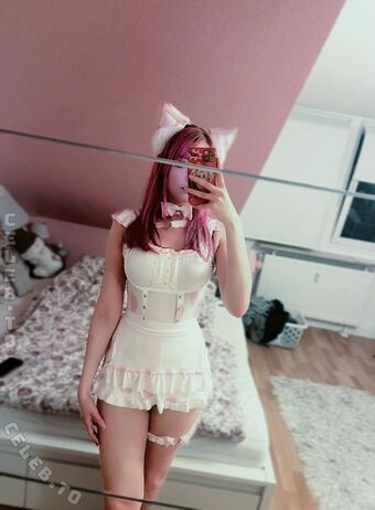 erdbeermilcher Голе фотографије OnlyFans 7