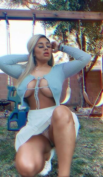 Ericah Голе фотографије OnlyFans 20