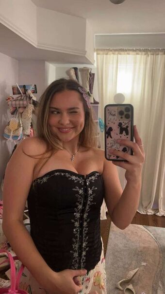 Ester Dobrik