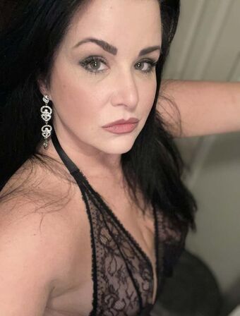 EV Parrish Голе фотографије OnlyFans 11