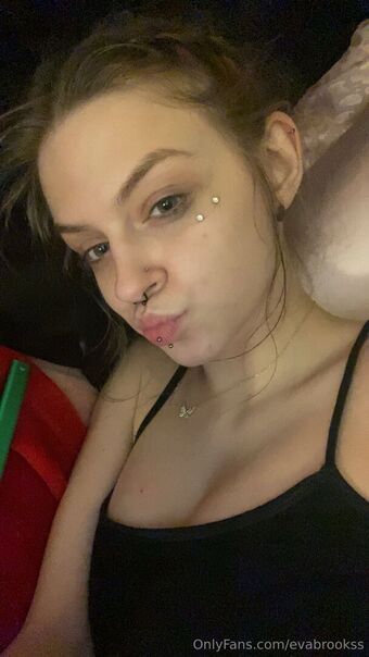evabrookss Голе фотографије OnlyFans 14