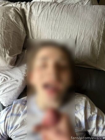 evarex Голе фотографије OnlyFans 12
