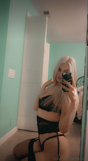 Fainter Голе фотографије OnlyFans 12