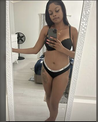 Farmer Girl Jess Голе фотографије OnlyFans 12