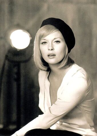Faye Dunaway