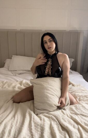 Faye Smith Голе фотографије OnlyFans 16