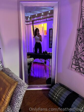 featherflows Голе фотографије OnlyFans 11
