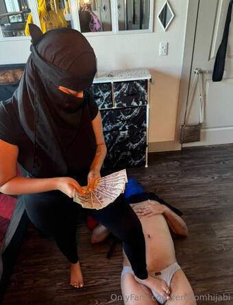 femdomhijabi