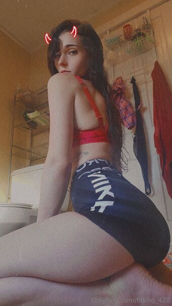 fitting_420 Голе фотографије OnlyFans 10