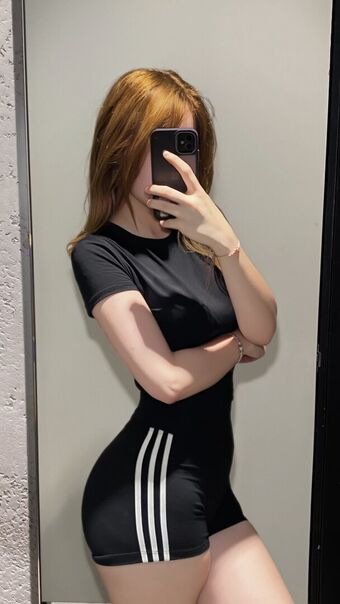 flrdevsk Голе фотографије OnlyFans 15