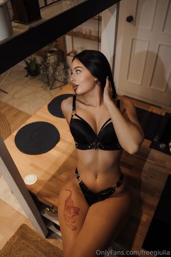 freegiulia Голе фотографије OnlyFans 33