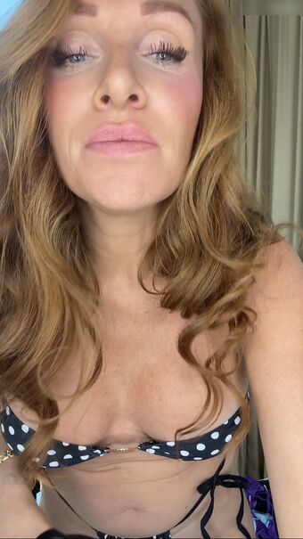 Georgina Fleur Голе фотографије OnlyFans 65